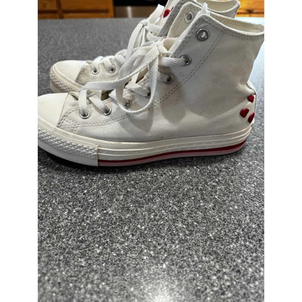 Kids Converse Chuck Taylor All Star Life High Top Sneaker Hearts Size 6 EUC SB9